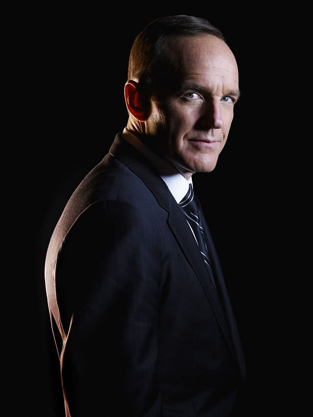 Phil Coulson costume